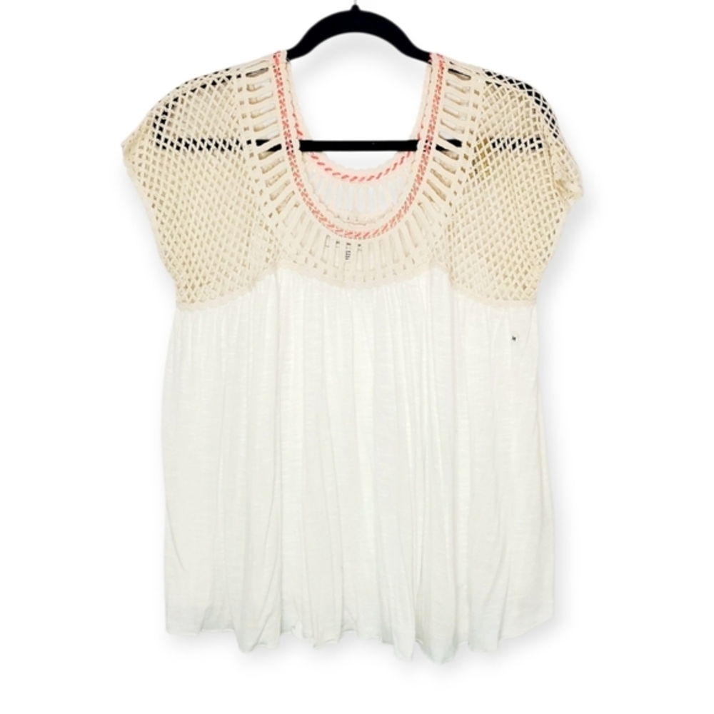 NWT American Eagle Outfitters Crochet Neckline Cropped Top Cream